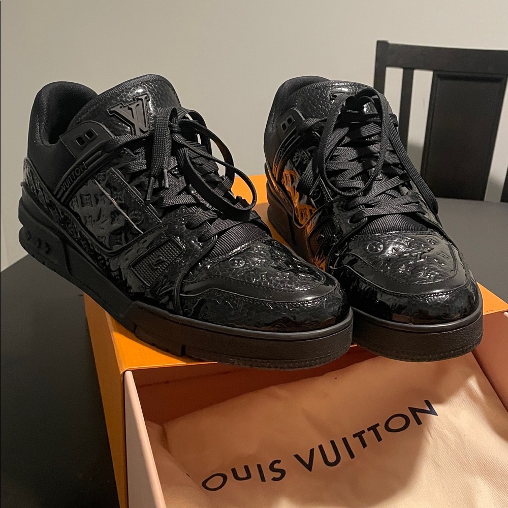 Louis Vuitton Shiny Black Monogram Sneakers - Picture 3 of 4